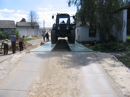 Module A weighbridges with a set of reinforced concrete foundations